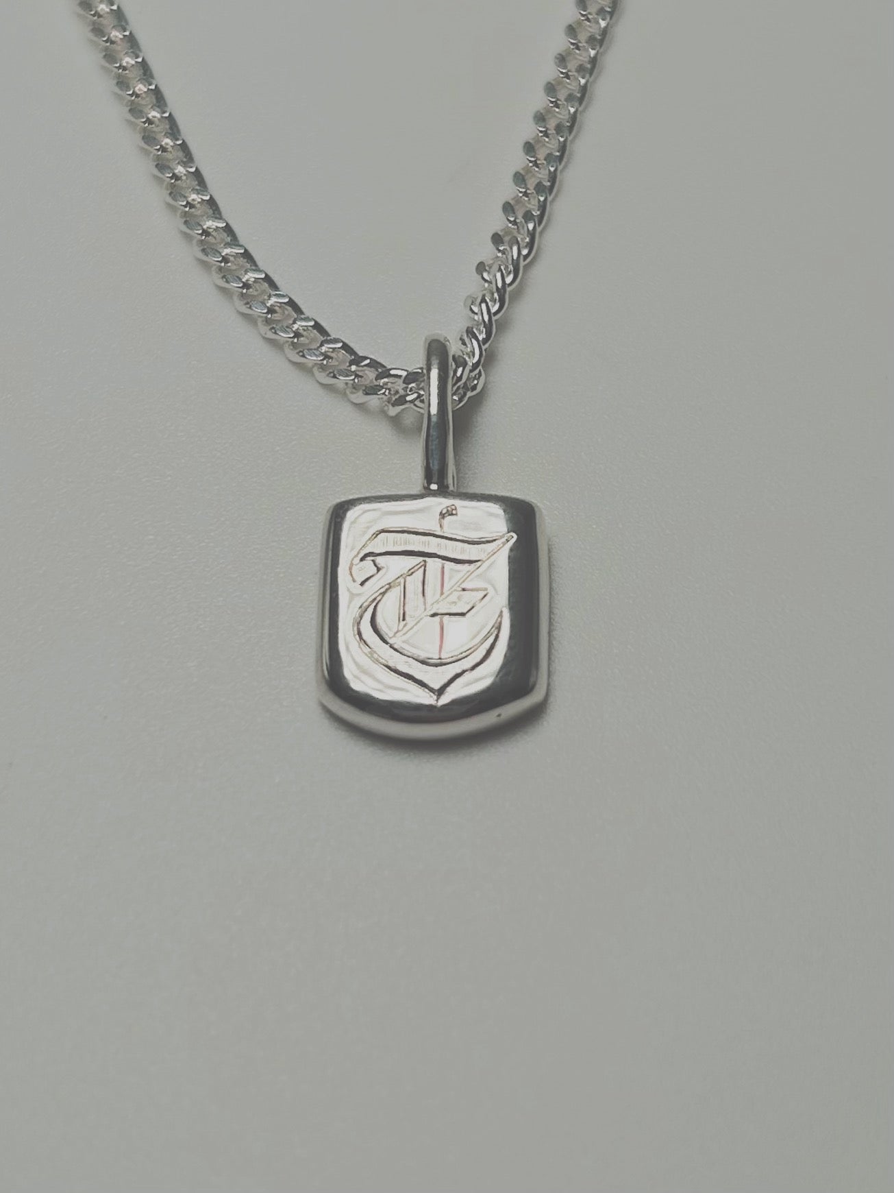 Men's initial pendant (Customisable)