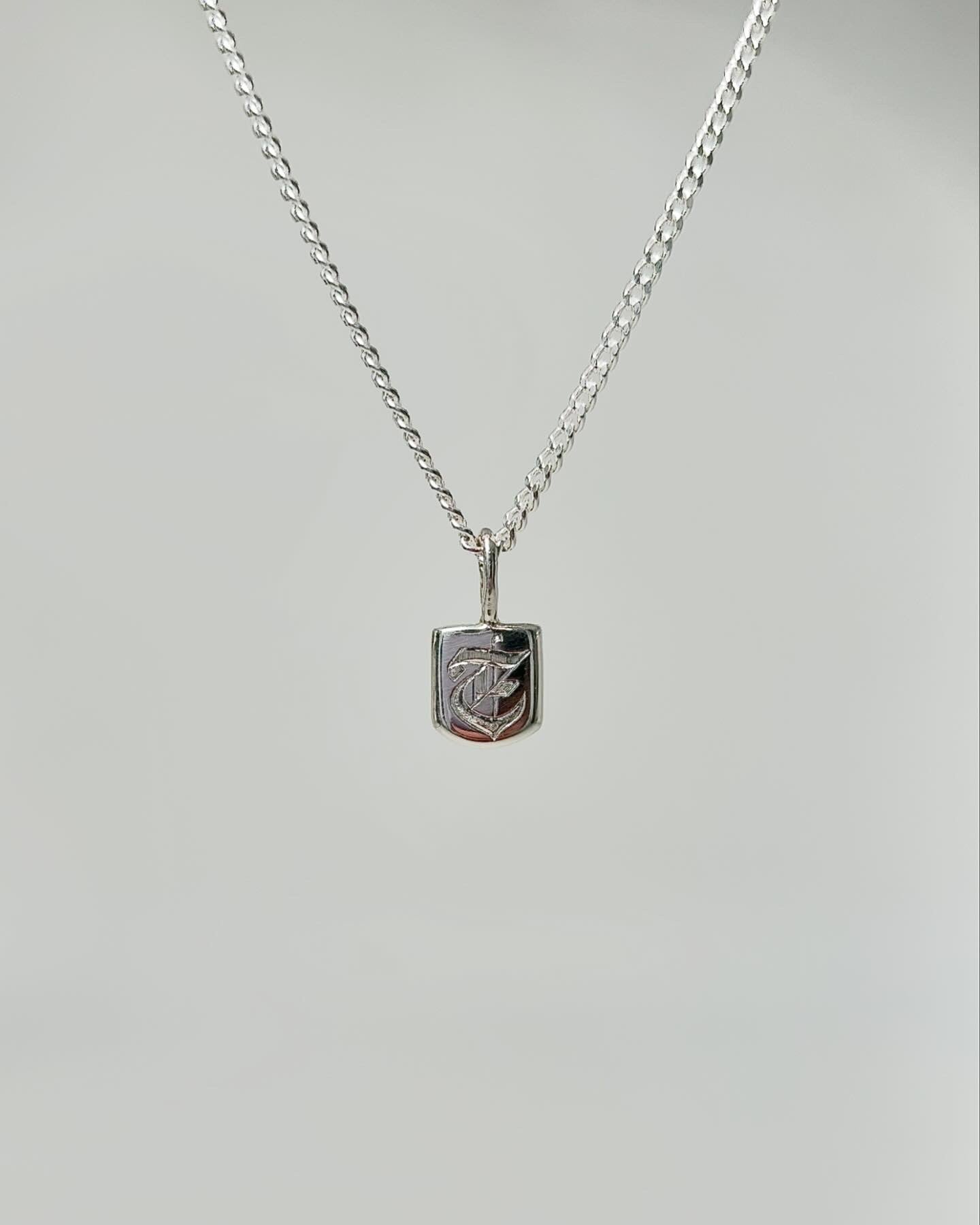 Men's initial pendant (Customisable)