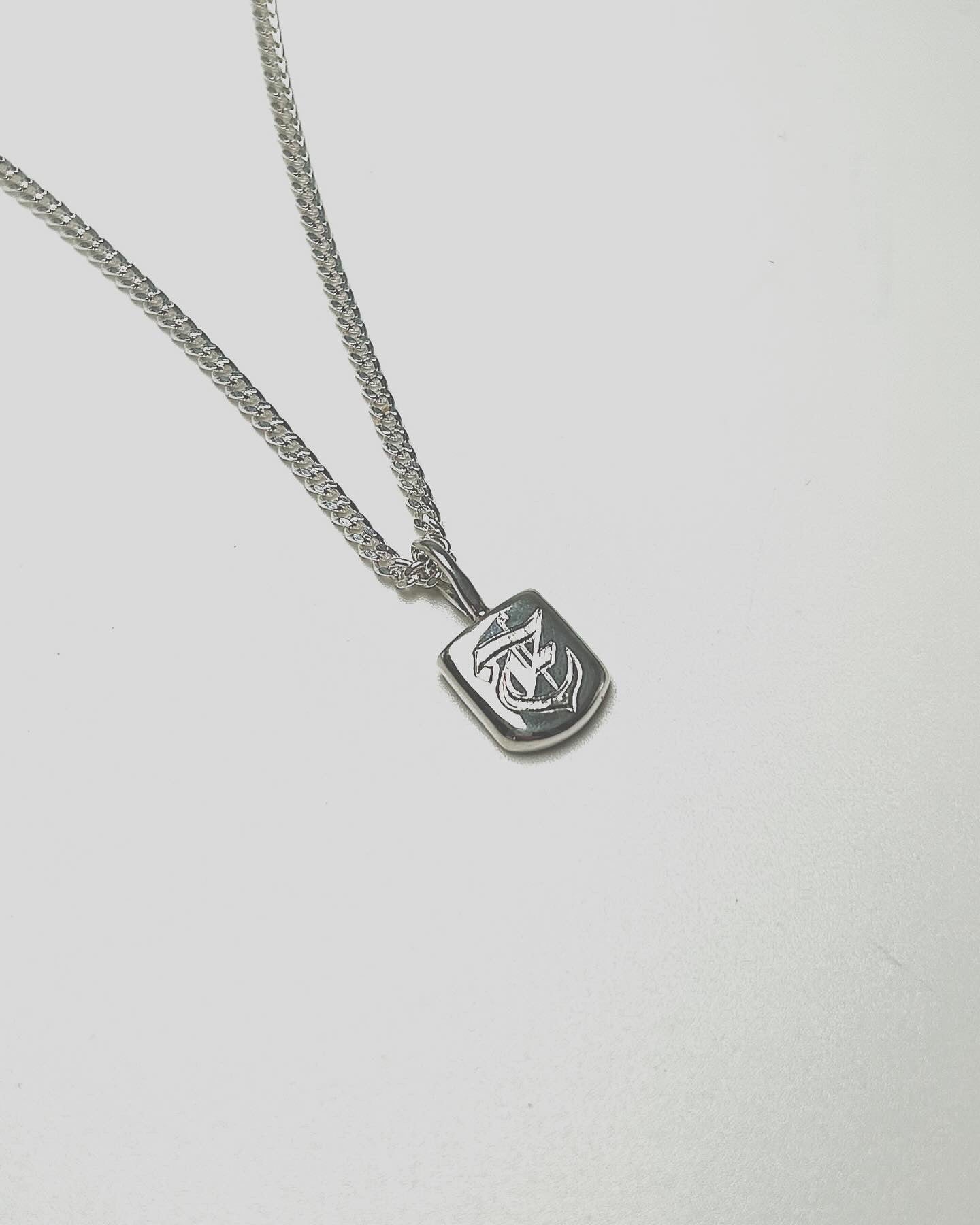 Men's initial pendant (Customisable)